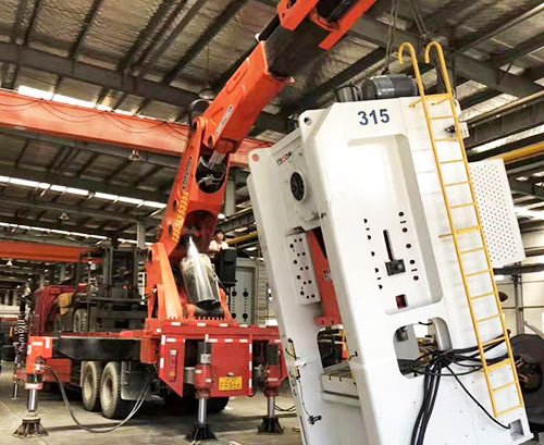 卫辉提升工作效率，选择优质折臂吊租赁服务