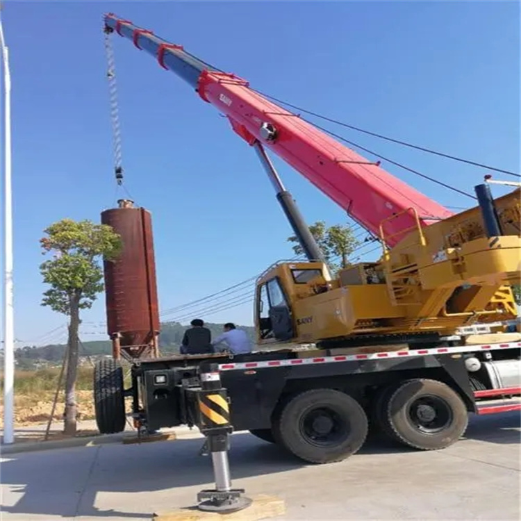 卫辉专业吊车租赁多少钱