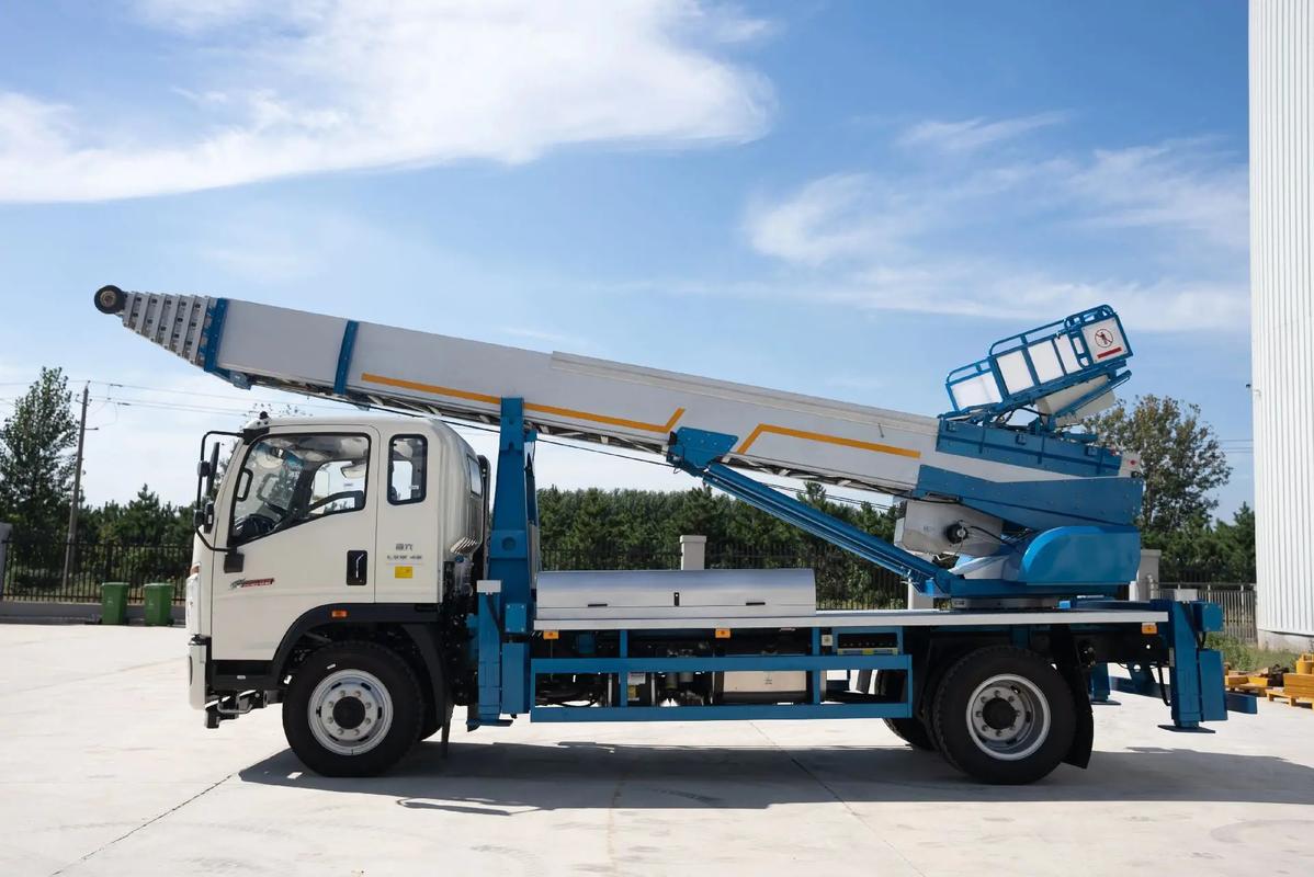 卫辉云梯上料车租赁费用