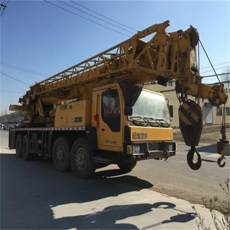 卫辉哪里有专业吊车出租